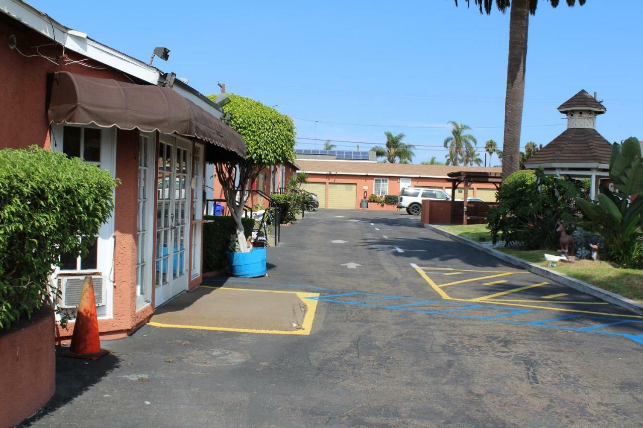 Oceanside Inn & Suites Exterior foto